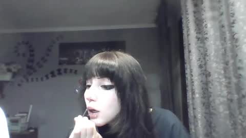 Snapshot of elaynetanton chatting on 04/19/26, 05:34 Lia online show from 04/19/26, 05:34