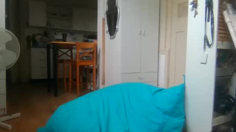 daniel18cmx online show from 10/22/25, 01:39