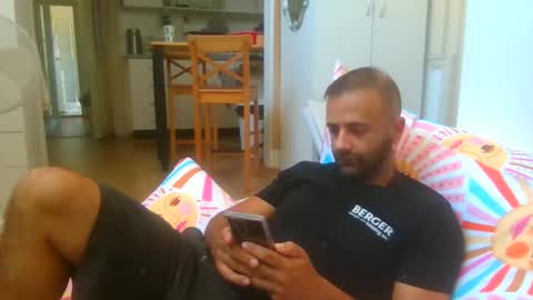 Snapshot of elcondorxo509107 chatting on 01/08/26, 02:47 daniel18cmx online show from 01/08/26, 02:47