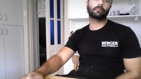 Snapshot of elcondorxo509107 chatting on 04/15/26, 03:02 daniel18cmx online show from 04/15/26, 03:02