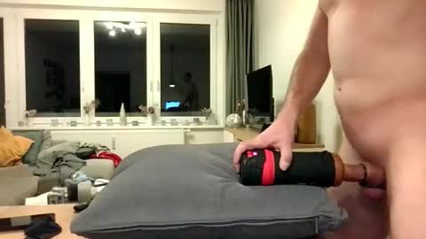 Snapshot of elcumbo01 chatting on 03/28/26, 07:57 elcumbo01 online show from 03/28/26, 07:57