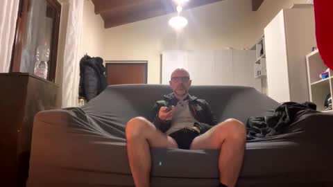 Snapshot of eldiablo844 chatting on 03/12/25, 05:38 Eldiablo844 online show from 03/12/25, 05:38