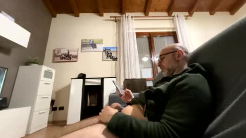 Snapshot of eldiablo844 chatting on 04/01/26, 08:06 Eldiablo844 online show from 04/01/26, 08:06