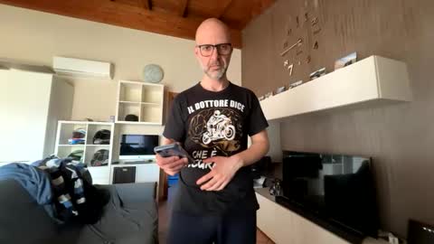 Snapshot of eldiablo844 chatting on 04/09/26, 04:45 Eldiablo844 online show from 04/09/26, 04:45