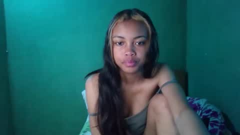 Snapshot of eldie69 chatting on 05/07/26, 04:18 eldie69 online show from 05/07/26, 04:18