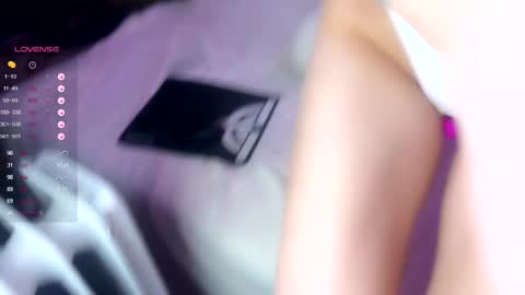 Ella online show from 01/18/25, 01:40