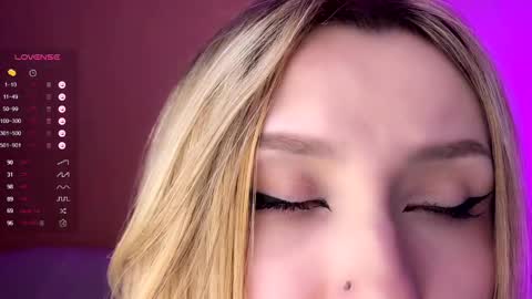 Ella online show from 01/19/25, 06:10