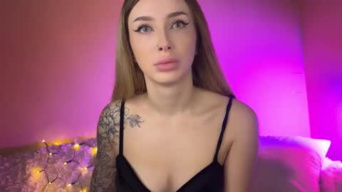 Ella online show from 10/27/25, 06:39