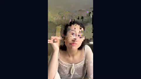 Snapshot of eleanorefrens chatting on 07/03/26, 03:07 Alice online show from 07/03/26, 03:07