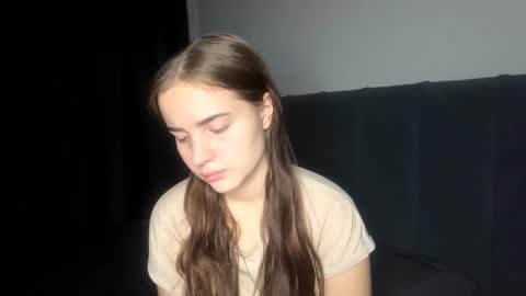 Snapshot of eleanorolaes chatting on 02/27/26, 04:18 Kelly online show from 02/27/26, 04:18