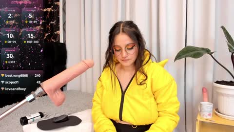 Snapshot of elecktra_sweet chatting on 01/05/25, 01:56 Elecktra online show from 01/05/25, 01:56