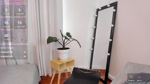 Snapshot of elecktra_sweet chatting on 01/07/25, 07:17 Elecktra online show from 01/07/25, 07:17