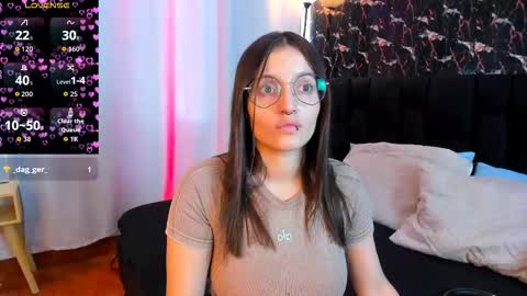 Snapshot of elecktra_sweet chatting on 10/13/25, 07:25 Elecktra online show from 10/13/25, 07:25