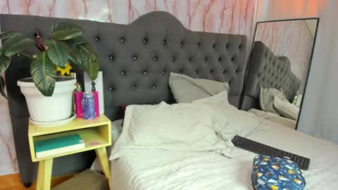 Snapshot of elecktra_sweet chatting on 11/05/25, 08:09 Elecktra online show from 11/05/25, 08:09