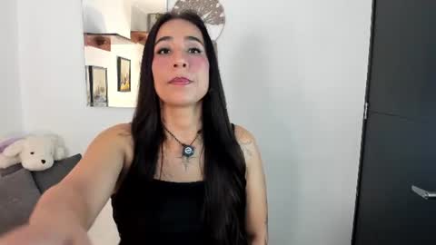 Snapshot of electra_hunt chatting on 06/16/26, 12:13 Electra- Please help me reach 100 likes online show from 06/16/26, 12:13