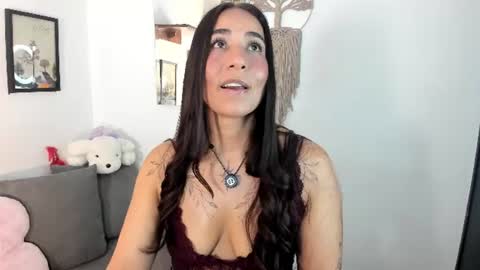 Snapshot of electra_hunt chatting on 06/30/26, 02:12 Electra- Please help me reach 100 likes online show from 06/30/26, 02:12