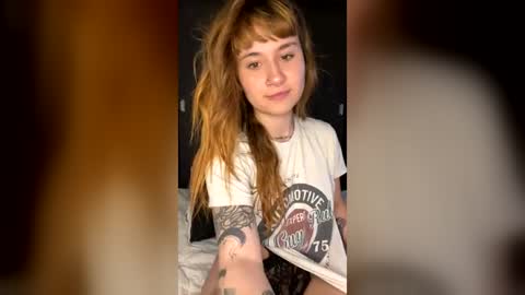 Snapshot of electra_kuznetsova chatting on 07/15/26, 04:51 Im Meleena online show from 07/15/26, 04:51