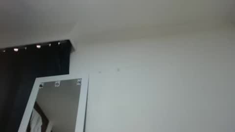 electraweb_09 online show from 10/22/25, 07:35