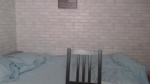 Snapshot of electric_smile chatting on 01/18/25, 07:04 Alex online show from 01/18/25, 07:04