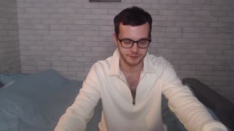 Snapshot of electric_smile chatting on 01/19/25, 08:41 Alex online show from 01/19/25, 08:41