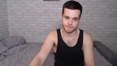 Snapshot of electric_smile chatting on 02/24/25, 04:26 Alex online show from 02/24/25, 04:26