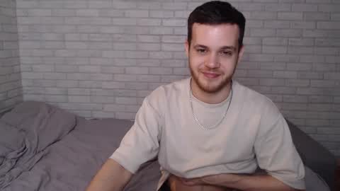 Snapshot of electric_smile chatting on 03/01/25, 06:11 Alex online show from 03/01/25, 06:11