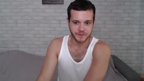 Snapshot of electric_smile chatting on 10/07/25, 08:44 Alex online show from 10/07/25, 08:44