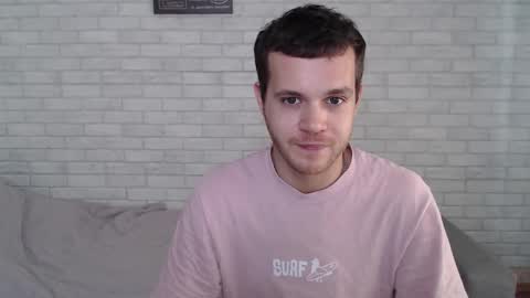 Snapshot of electric_smile chatting on 10/08/25, 09:29 Alex online show from 10/08/25, 09:29