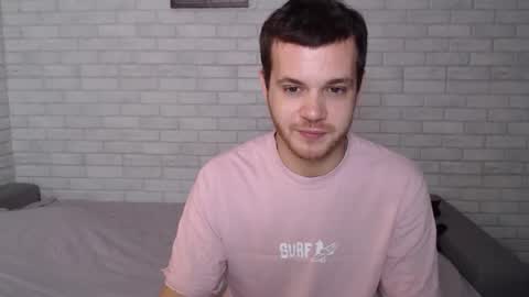 Snapshot of electric_smile chatting on 10/10/25, 06:34 Alex online show from 10/10/25, 06:34