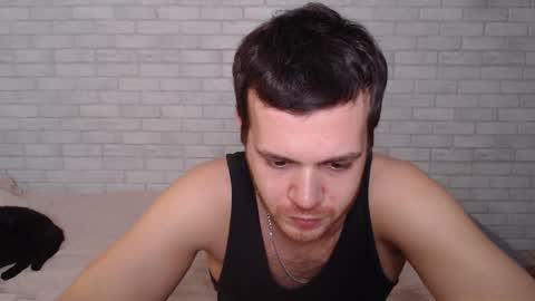 Snapshot of electric_smile chatting on 10/21/25, 07:14 Alex online show from 10/21/25, 07:14