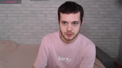 Snapshot of electric_smile chatting on 03/03/26, 09:26 Alex online show from 03/03/26, 09:26