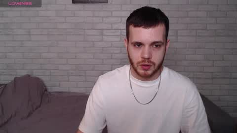 Snapshot of electric_smile chatting on 03/10/26, 03:28 Alex online show from 03/10/26, 03:28