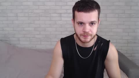 Snapshot of electric_smile chatting on 03/23/26, 09:13 Alex online show from 03/23/26, 09:13