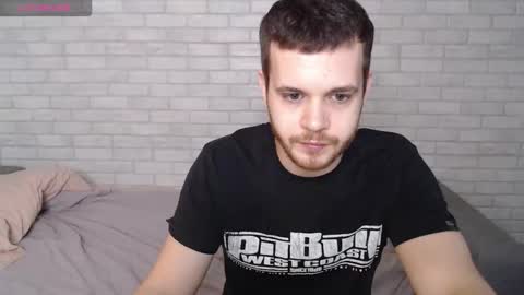 Snapshot of electric_smile chatting on 03/27/26, 03:01 Alex online show from 03/27/26, 03:01