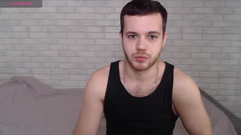 Snapshot of electric_smile chatting on 03/31/26, 08:26 Alex online show from 03/31/26, 08:26