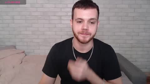 Snapshot of electric_smile chatting on 04/07/26, 10:15 Alex online show from 04/07/26, 10:15