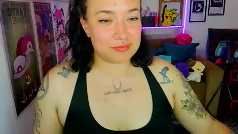 Snapshot of electricsapphire chatting on 09/29/25, 03:22 Alejandra online show from 09/29/25, 03:22