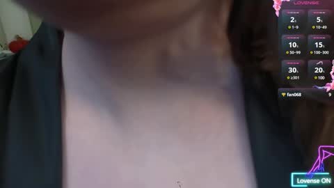 Snapshot of elegant_audacity chatting on 12/04/24, 02:04 Rachel online show from 12/04/24, 02:04