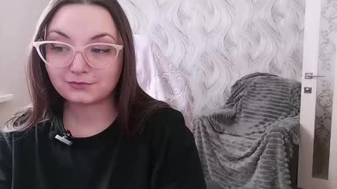 Snapshot of elegant_audacity chatting on 02/12/25, 10:46 Rachel online show from 02/12/25, 10:46