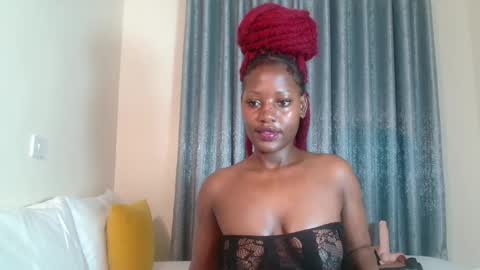 Snapshot of elegant_ebony chatting on 12/15/24, 12:40 Nika online show from 12/15/24, 12:40