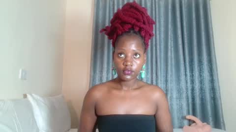 Snapshot of elegant_ebony chatting on 01/10/25, 09:34 Nika online show from 01/10/25, 09:34