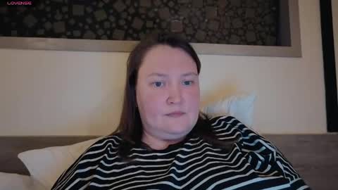 Snapshot of elegant_pleasure chatting on 04/15/26, 04:14 elegant_pleasure online show from 04/15/26, 04:14
