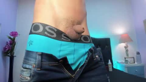 Snapshot of elegant_wolf chatting on 12/06/24, 02:17 Elegant online show from 12/06/24, 02:17