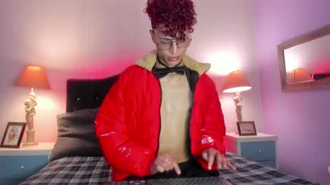 Snapshot of elegant_wolf chatting on 01/03/25, 02:54 Elegant online show from 01/03/25, 02:54