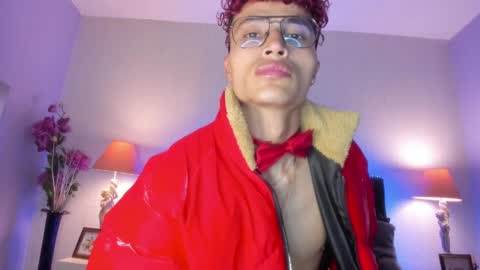 Snapshot of elegant_wolf chatting on 01/08/25, 02:25 Elegant online show from 01/08/25, 02:25