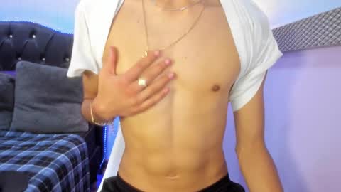 Snapshot of elegant_wolf chatting on 01/10/25, 06:09 Elegant online show from 01/10/25, 06:09