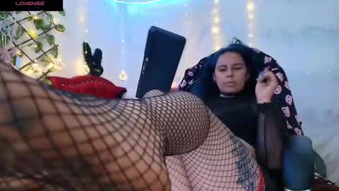 Snapshot of elektra_91 chatting on 01/26/25, 10:23 elektra online show from 01/26/25, 10:23