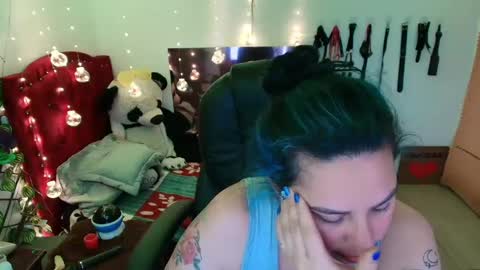 Snapshot of elektra_91 chatting on 02/13/25, 04:54 elektra online show from 02/13/25, 04:54