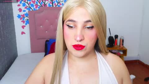 Snapshot of elektra_doll chatting on 06/07/26, 04:16 elektra_doll online show from 06/07/26, 04:16