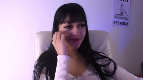 Snapshot of elektra_sky11 chatting on 02/07/25, 05:18 Elektra Sky online show from 02/07/25, 05:18